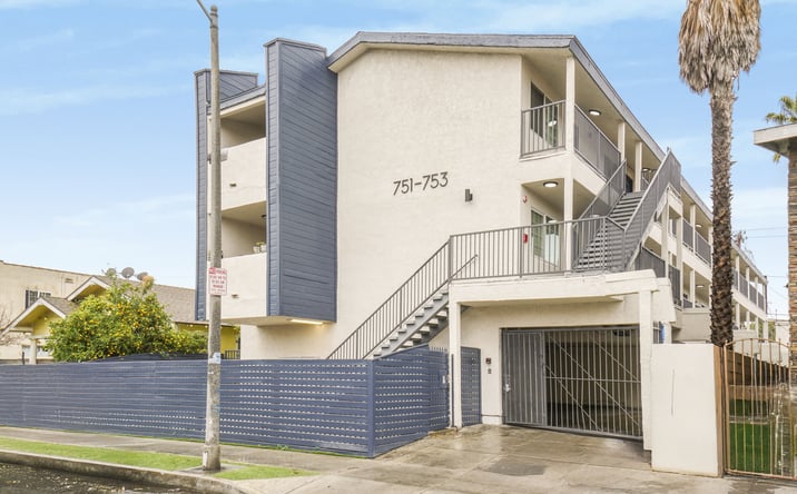 Pictures of Multifamily property located at 751 Cerritos Ave, Long Beach, CA 90813 for sales - image #1
