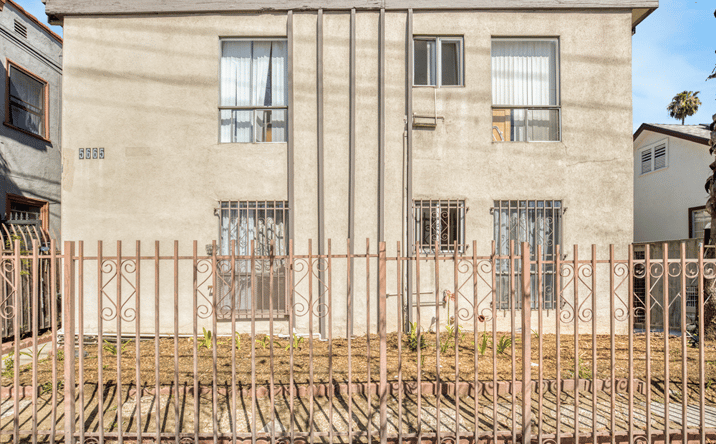 image of property at 5665 FRANKLIN AVE Los Angeles CA 90028-6019