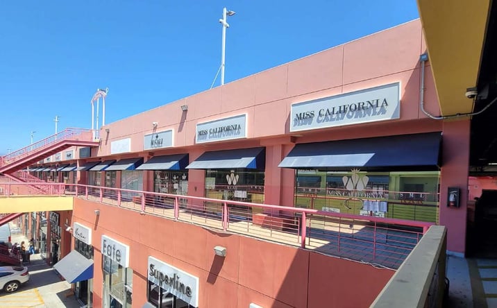 Pictures of Retail, Office property located at 1100 S San Pedro St, Los Angeles, CA 90015 for sales - image #1