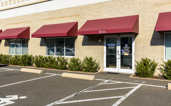 Pictures of Office property located at 100 Corporate Dr, Trumbull, CT 06611 for sales - image #1