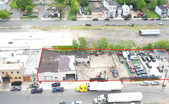 Pictures of Industrial property located at 160-178 Jelliff Ave, Newark, NJ 07108 for sales - image #1