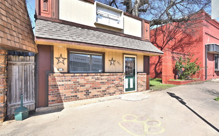 Pictures of Office property located at 206 S Broadway Street, Cleveland, OK 74020 for sales - image #1