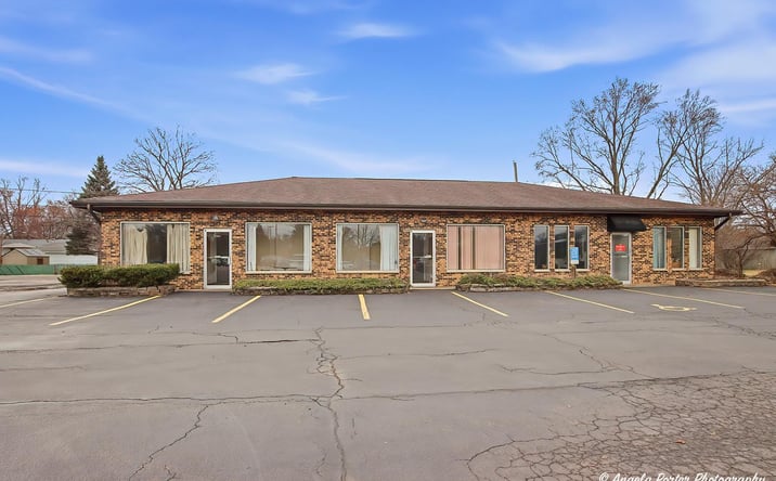 Pictures of Office property located at 4901 Elm Street, McHenry, IL 60050 for sales - image #1