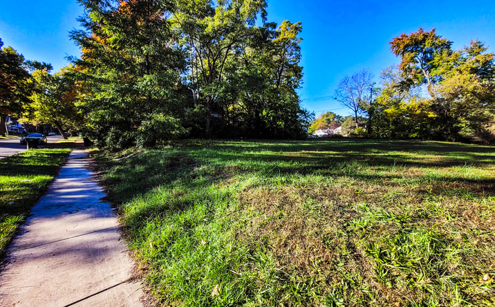 Pictures of Land property located at 1613 Leer St, South Bend, IN 46613 for sales - image #1