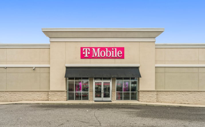 Pictures of Retail property located at 1731 9th Ave N, Bessemer, AL 35020 for sales - image #1