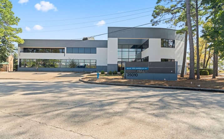Pictures of Office property located at 25010 Oakhurst Dr, Spring, TX 77386 for sales - image #1