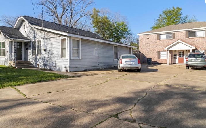 Pictures of Multifamily, Retail property located at 1012 E 23rd St, Bryan, TX 77803 for sales - image #1