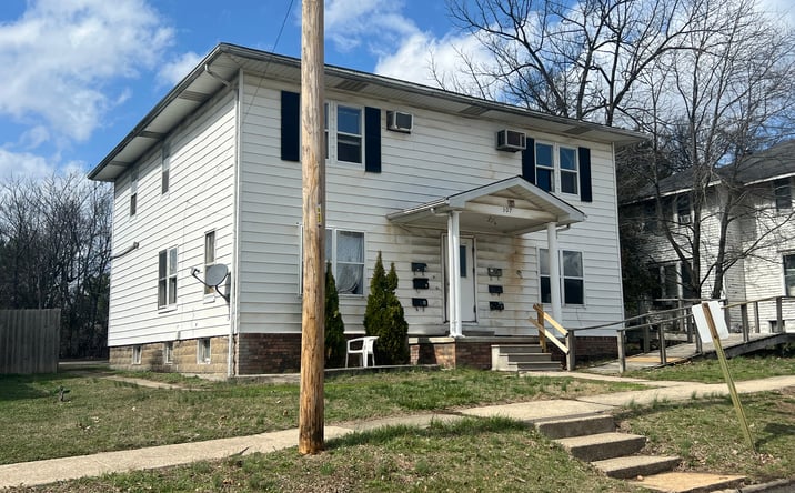 Pictures of Multifamily property located at 307 S 19th St, Mount Vernon, IL 62864 for sales - image #1