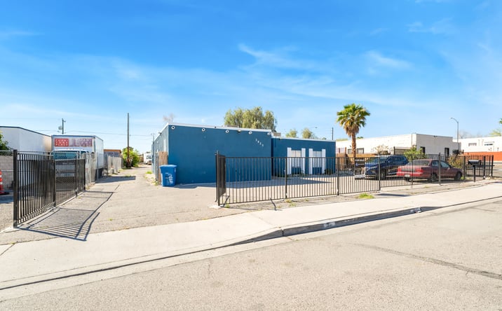 Pictures of Office property located at 3825 Raymert Dr, Las Vegas, NV 89121 for sales - image #1