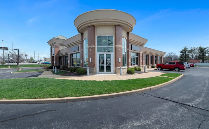 Pictures of Office, Retail property located at 5721 S Lindbergh Blvd, St. Louis, MO 63123 for sales - image #1