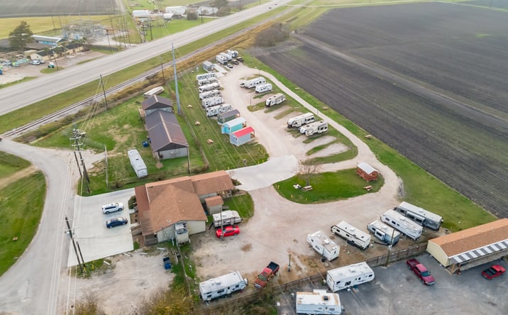 Pictures of Mobile Home Park property located at 232 Ave D St, Port Lavaca, TX 77979 for sales - image #1
