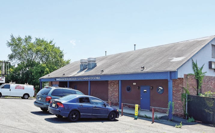 Pictures of Retail property located at 639 W 1st Ave, Roselle, NJ 07203 for sales - image #1