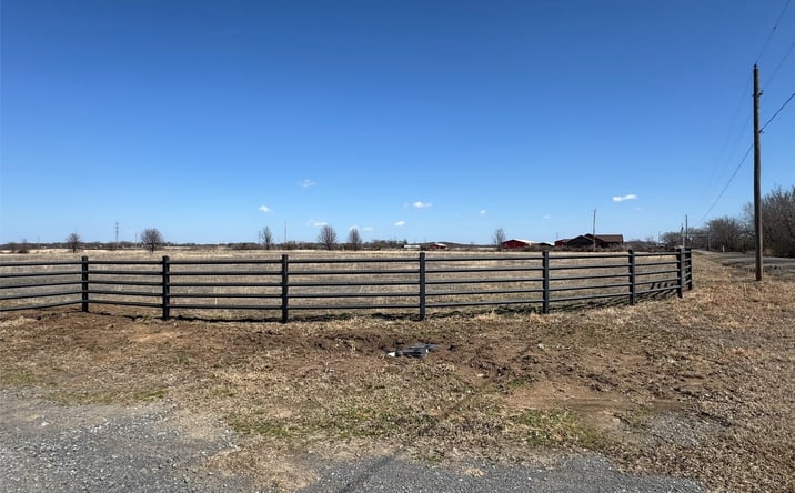 Pictures of Land property located at 5289 S 40th Street E, Muskogee, OK 74403 for sales - image #1