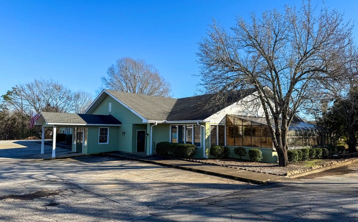 Pictures of Retail property located at 619 Oakland Rd, Spindale, NC 28160 for sales - image #1
