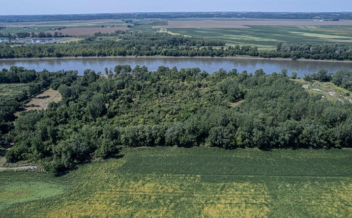Pictures of Land property located at 1509 W Broadway St, St Joseph, MO 64505 for sales - image #1