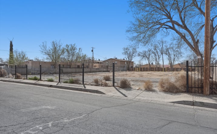 Pictures of Land property located at 215 Wisconsin St NE, Albuquerque, NM 87108 for sales - image #1