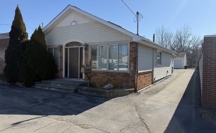 Pictures of Office property located at 2229 West Laskey Road, Toledo, OH 43613 for sales - image #1