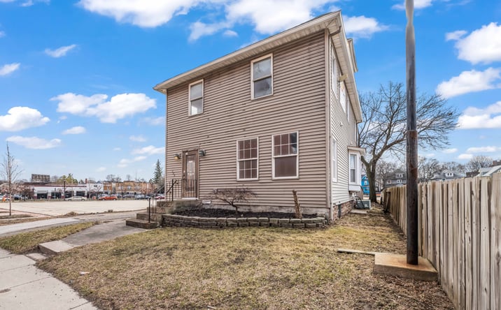 Pictures of Office, Retail property located at 135 W Ridge Rd, Rochester, NY 14615 for sales - image #1