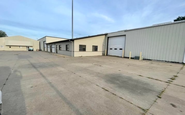 Pictures of Office, Retail, Industrial, Business for Sale property located at 717 S 6Th Street, Oskaloosa, IA 52577 for sales - image #1