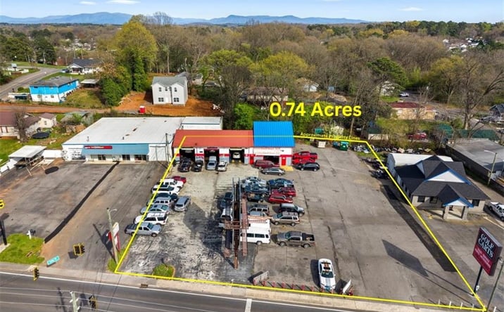 Pictures of Business for Sale, Retail property located at 712 N Glenwood Avenue, Dalton, GA 30721 for sales - image #1
