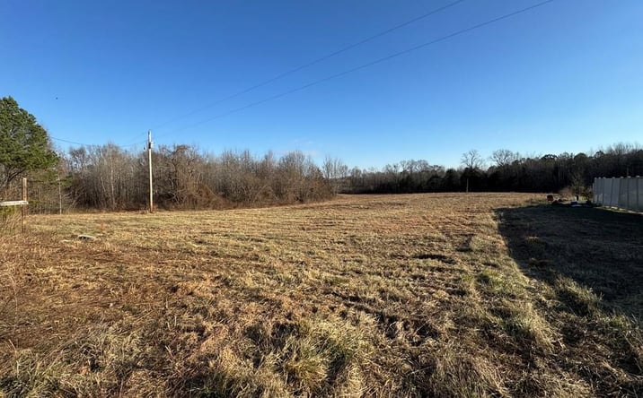 Pictures of Land property located at 3560 Cedar Grove, Big Sandy, TN 38221 for sales - image #1
