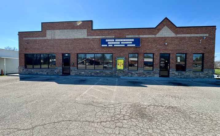 Pictures of Mixed Use property located at 820 Providence Blvd, Clarksville, TN 37042 for sales - image #1
