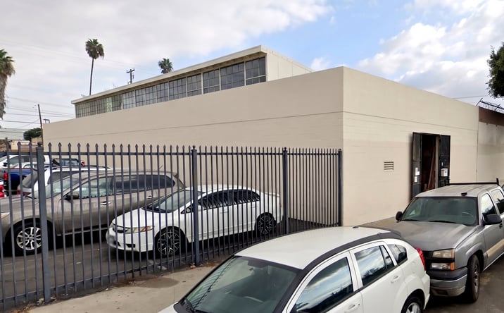 Pictures of Industrial property located at 5912 Mettler St, Los Angeles, CA 90003 for sales - image #1
