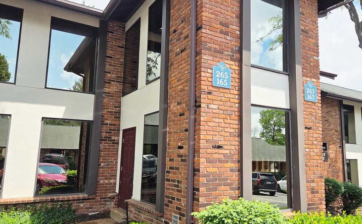 Pictures of Office property located at 165-167 Clarkson Executive Park, Ellisville, MO 63011 for sales - image #1