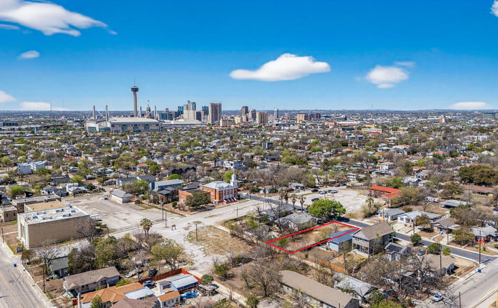 Pictures of Land property located at 920 Martin Luther King Dr, San Antonio, TX 78203 for sales - image #1