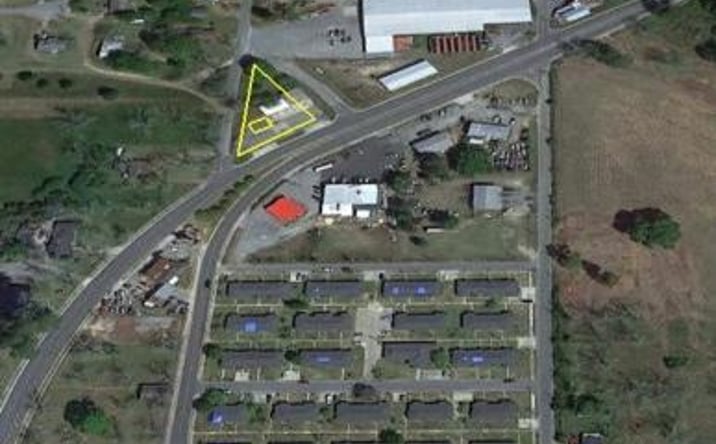 Pictures of Retail, Land property located at 124 Bowens Mill Hwy, Fitzgerald, GA 31750 for sales - image #1