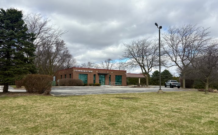 Pictures of Office, Retail property located at 101 N Hilgert Drive, Grant Park, IL 60940 for sales - image #1
