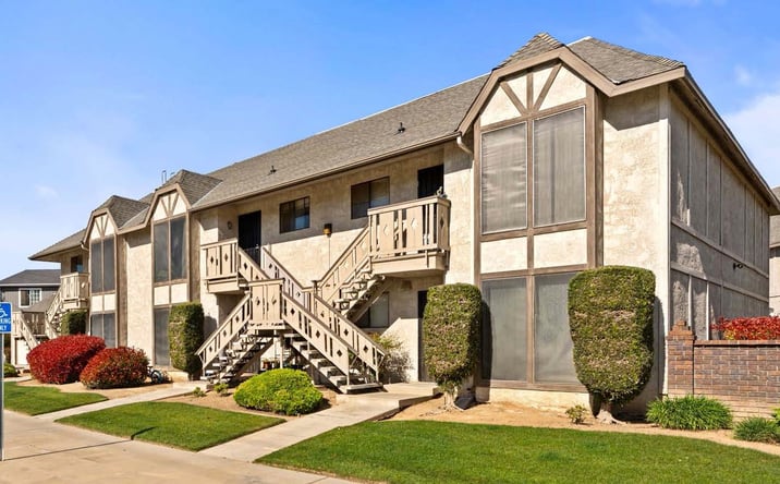 Pictures of Multifamily property located at 1550 W Swift Ave, Fresno, CA 93705 for sales - image #1