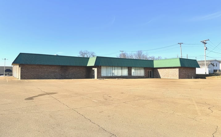 Pictures of Office, Special Purpose property located at 208 Lincoln Dr, Fredericktown, MO 63645 for sales - image #1