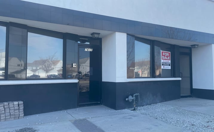 Pictures of Office property located at 7641 W 63rd Street, Summit, IL 60501 for sales - image #1