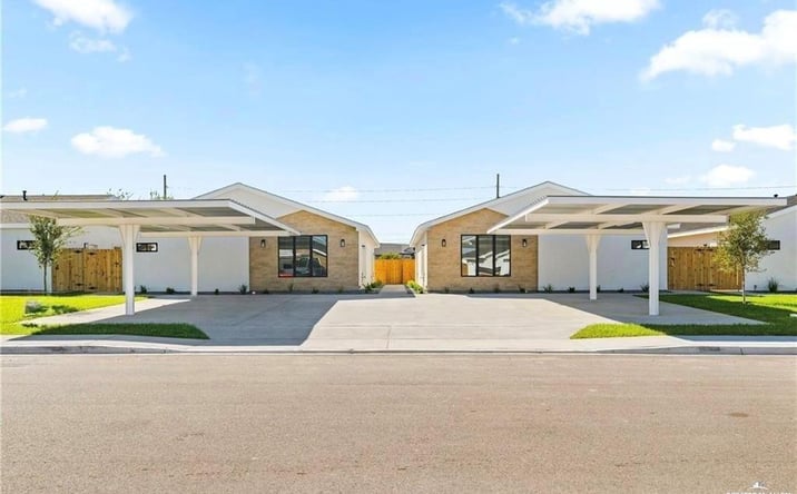 Pictures of Multifamily property located at 2104 E San Andrea Street, Edinburg, TX 78542 for sales - image #1