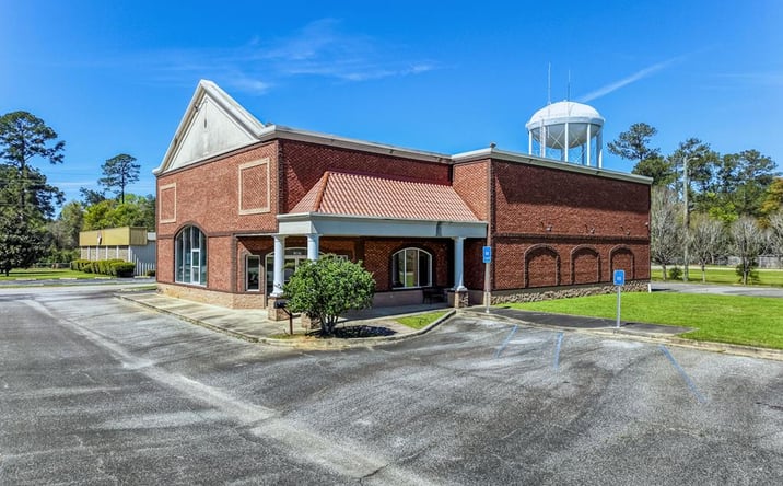 Pictures of Land property located at 2007 SW Gillionville Road, Albany, GA 31707 for sales - image #1