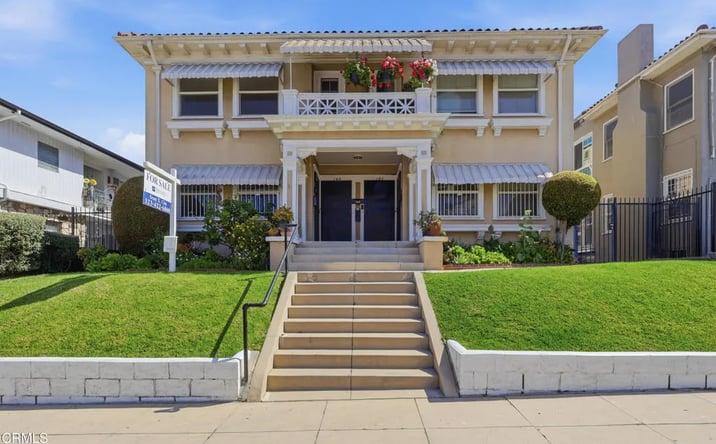 Pictures of Multifamily property located at 142-148 S Manhattan Place, Los Angeles, CA 90004 for sales - image #1