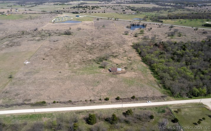 Pictures of Land property located at 10692 Old Willis Road, Kingston, OK 73439 for sales - image #1