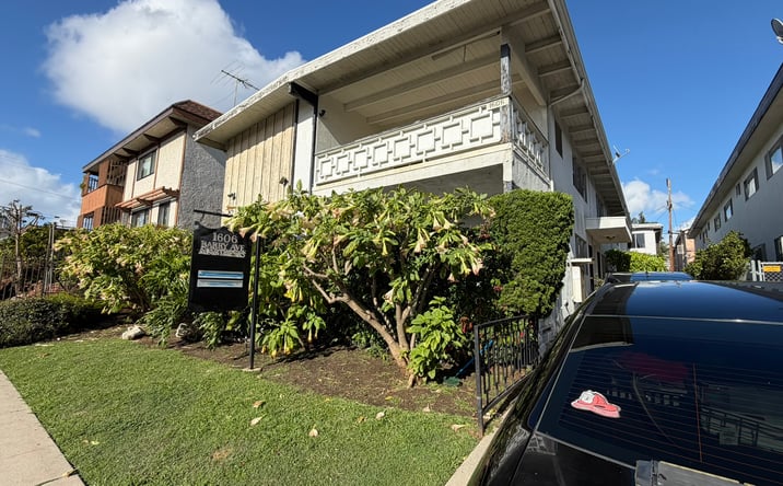 Pictures of Multifamily property located at 1606 Barry Ave, Los Angeles, CA 90025 for sales - image #1