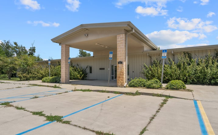 Pictures of Office property located at 230 N Tyndall Pkwy, Panama City, FL 32404 for sales - image #1