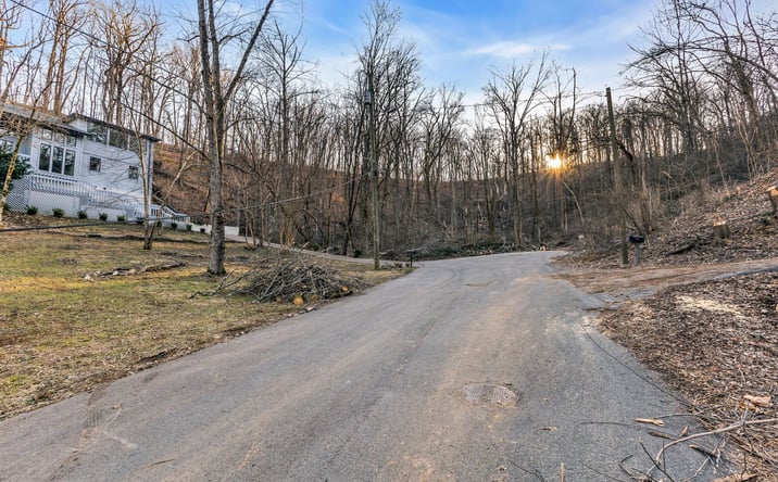 Pictures of Land property located at 6621 Chatsworth Pl, Nashville, TN 37205 for sales - image #1
