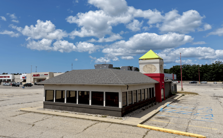 Pictures of Retail property located at 1780 E Sherman Blvd, Muskegon, MI 49444 for sales - image #1