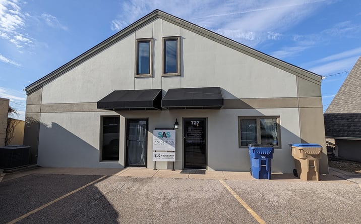 Pictures of Office, Retail property located at 727 & 729 N Baltimore Ave, Derby, KS 67037 for sales - image #1