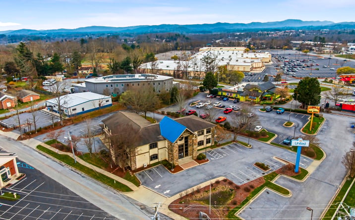 Pictures of Office, Retail property located at 101 Jack St, Hendersonville, NC 28792 for sales - image #1