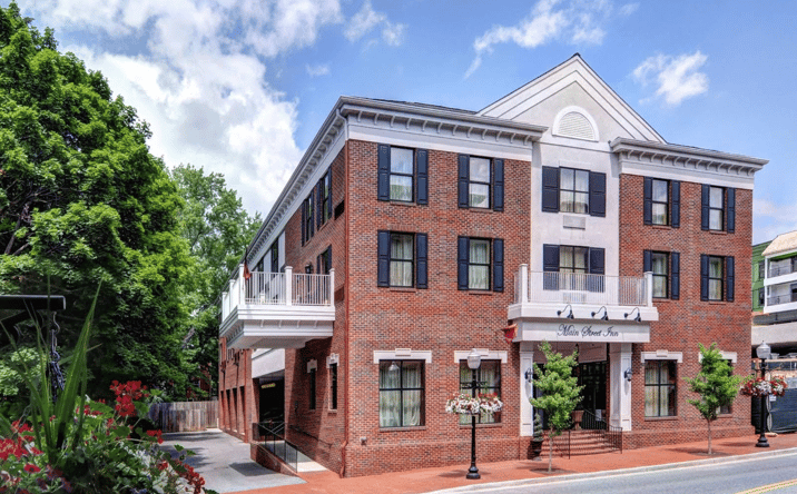 Pictures of Hospitality, Mixed Use, Multifamily, Retail property located at 205 S Main St, Blacksburg, VA 24060 for sales - image #1