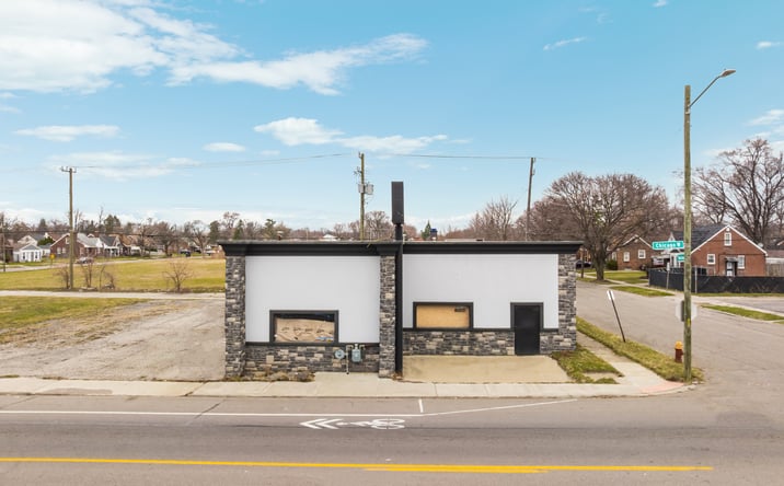 Pictures of Office property located at 14700 W Chicago, Detroit, MI 48228 for sales - image #1