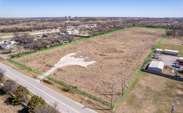 Pictures of Industrial, Self Storage property located at 1619 N 129th E Ave, Tulsa, OK 74116 for sales - image #1