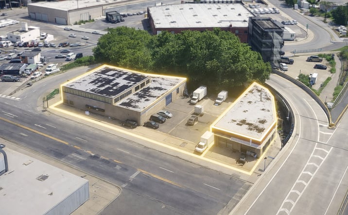 Pictures of Industrial property located at 49-39 Van Dam St, Queens, NY 11101 for sales - image #1