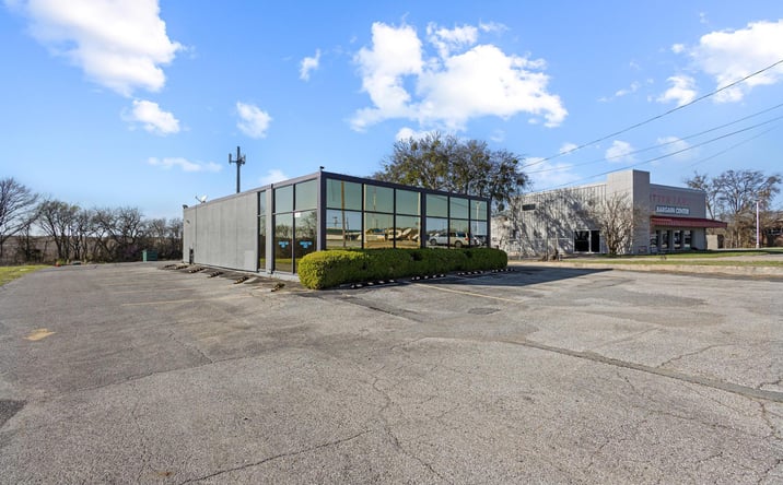 Pictures of Office property located at 4020 Texoma Pkwy, Sherman, TX 75090 for sales - image #1