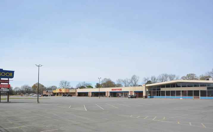 Pictures of Retail property located at 1605 E Harding Ave, Pine Bluff, AR 71601 for sales - image #1